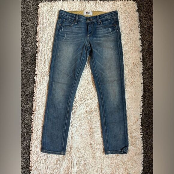 Jeans - Picture 1 of 5